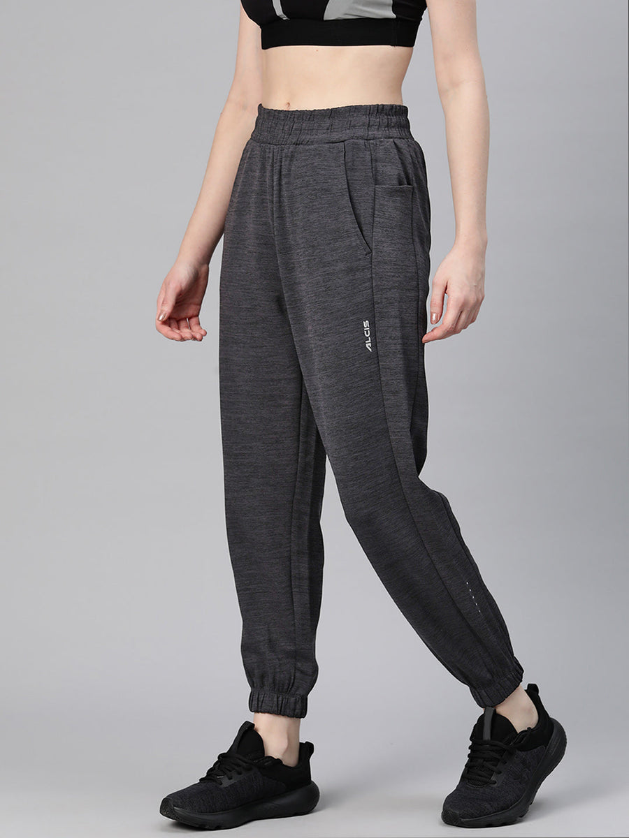 Alcis Women Solid Regular-Fit Joggers