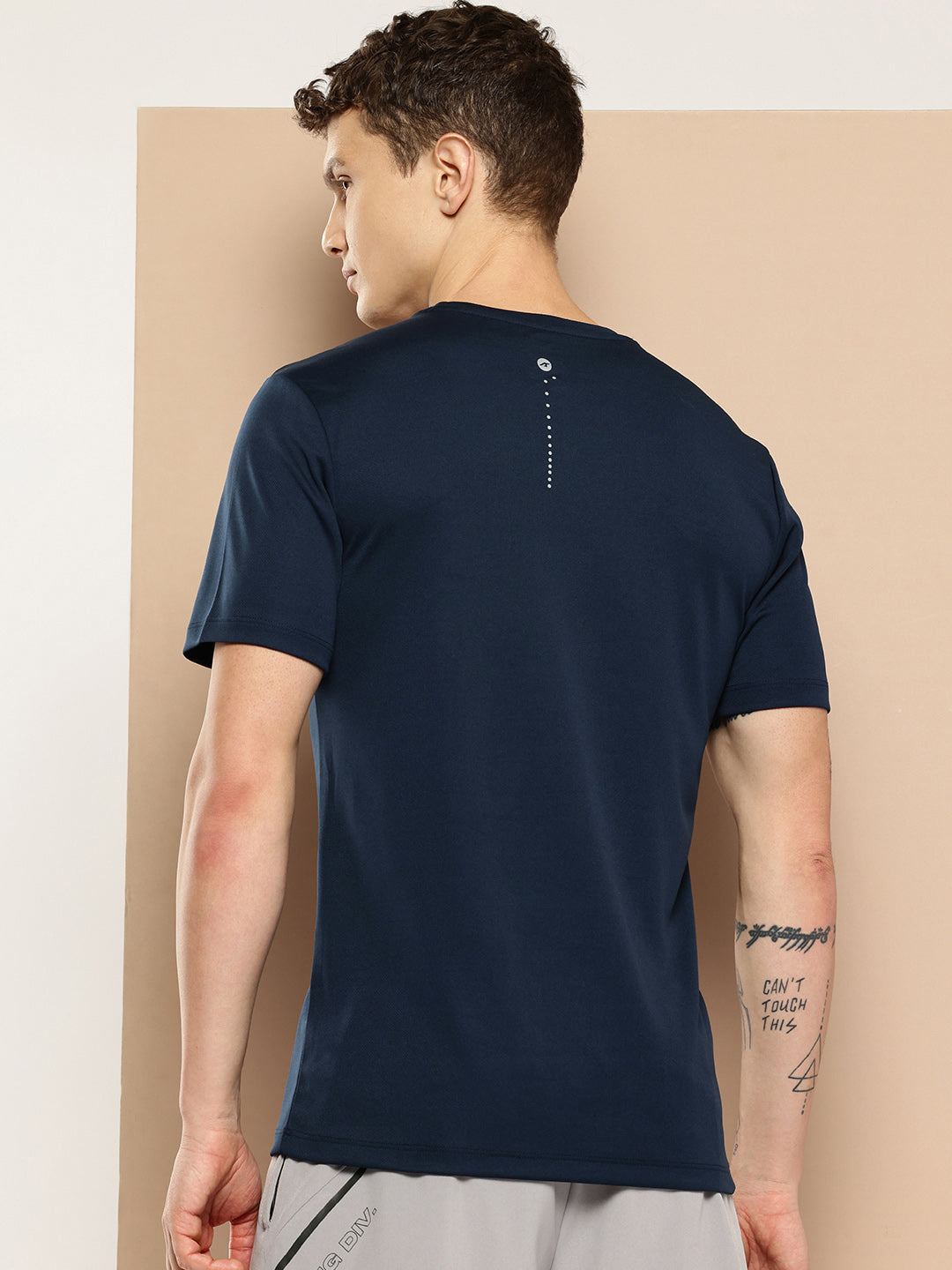 BALANCE REGULAR FIT TEE