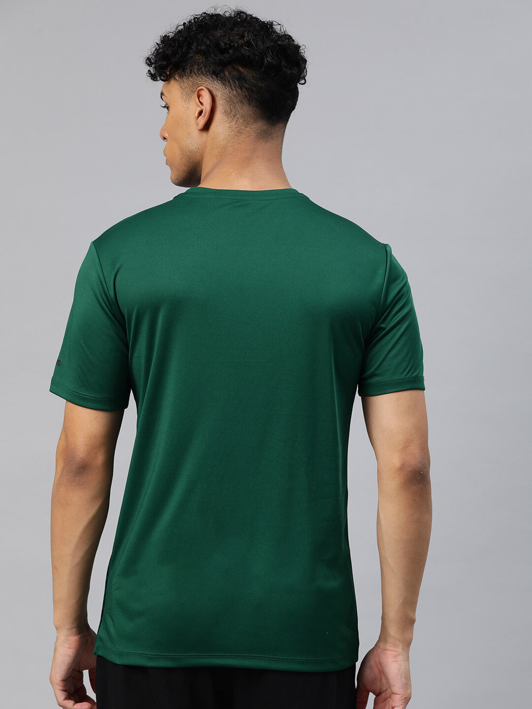 Alcis Men Green Printed Dry Tech Slim Fit T-shirt