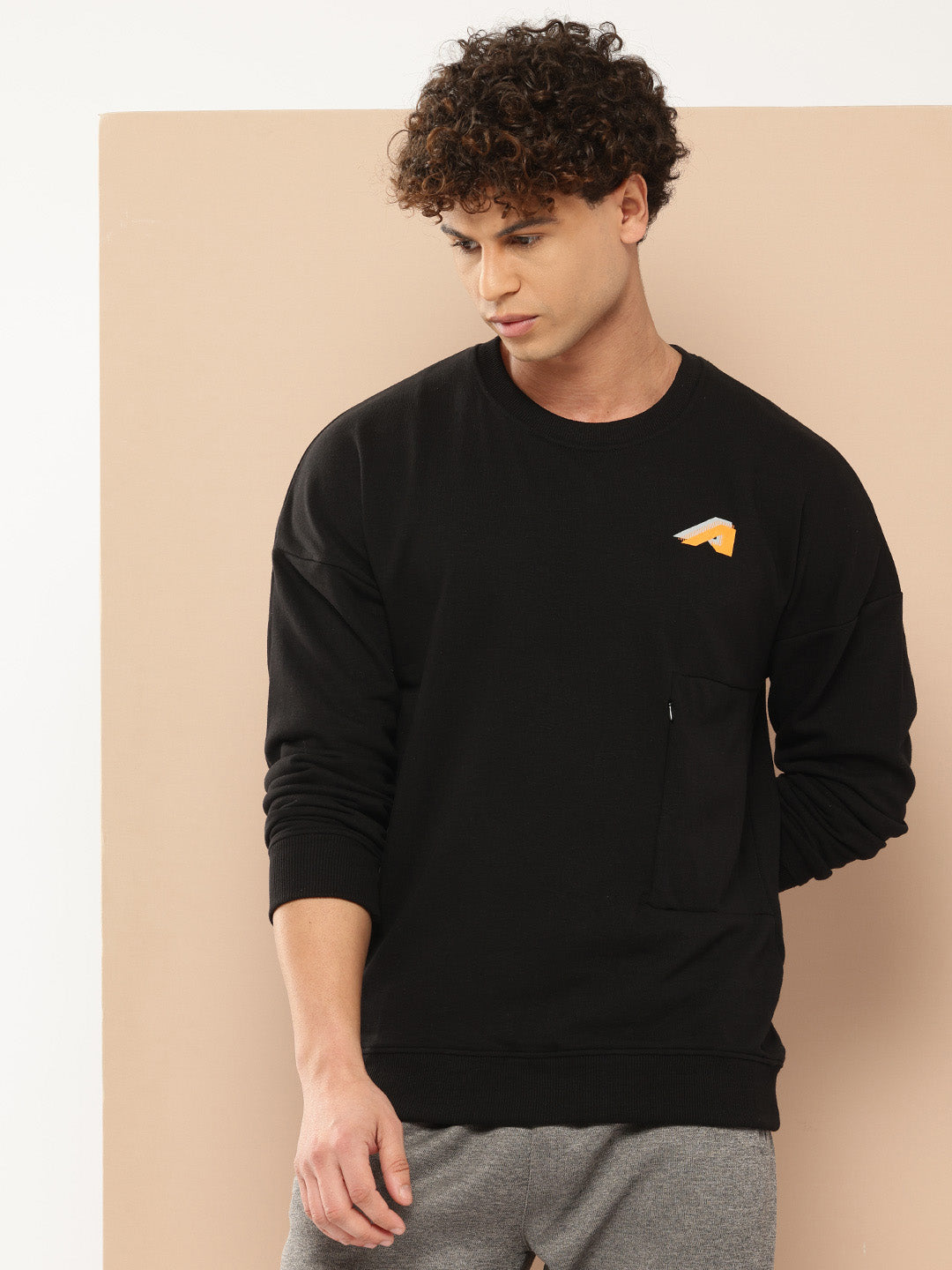 Alcis Men Black Solid Sweatshirt