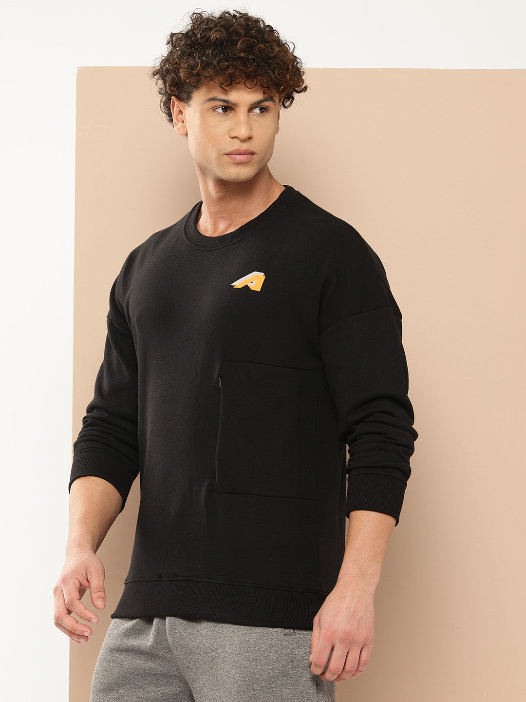 Alcis Men Black Solid Sweatshirt