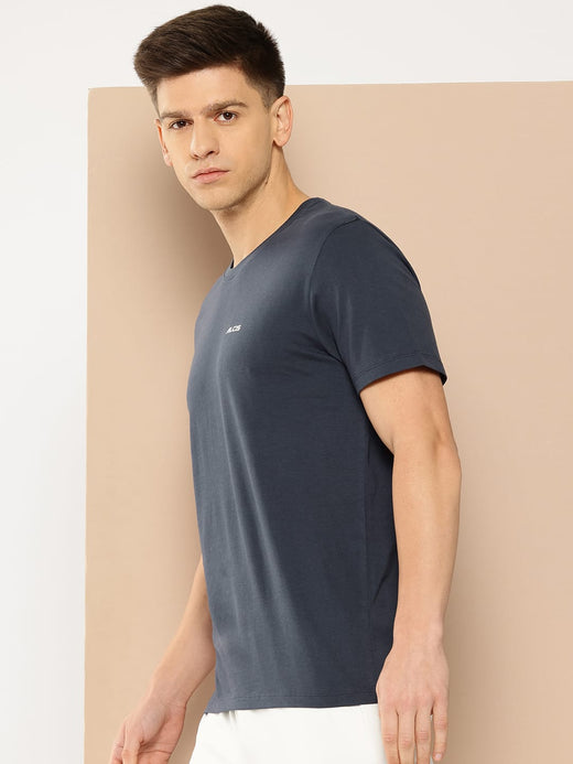 Alcis Men Typography Printed T-shirt