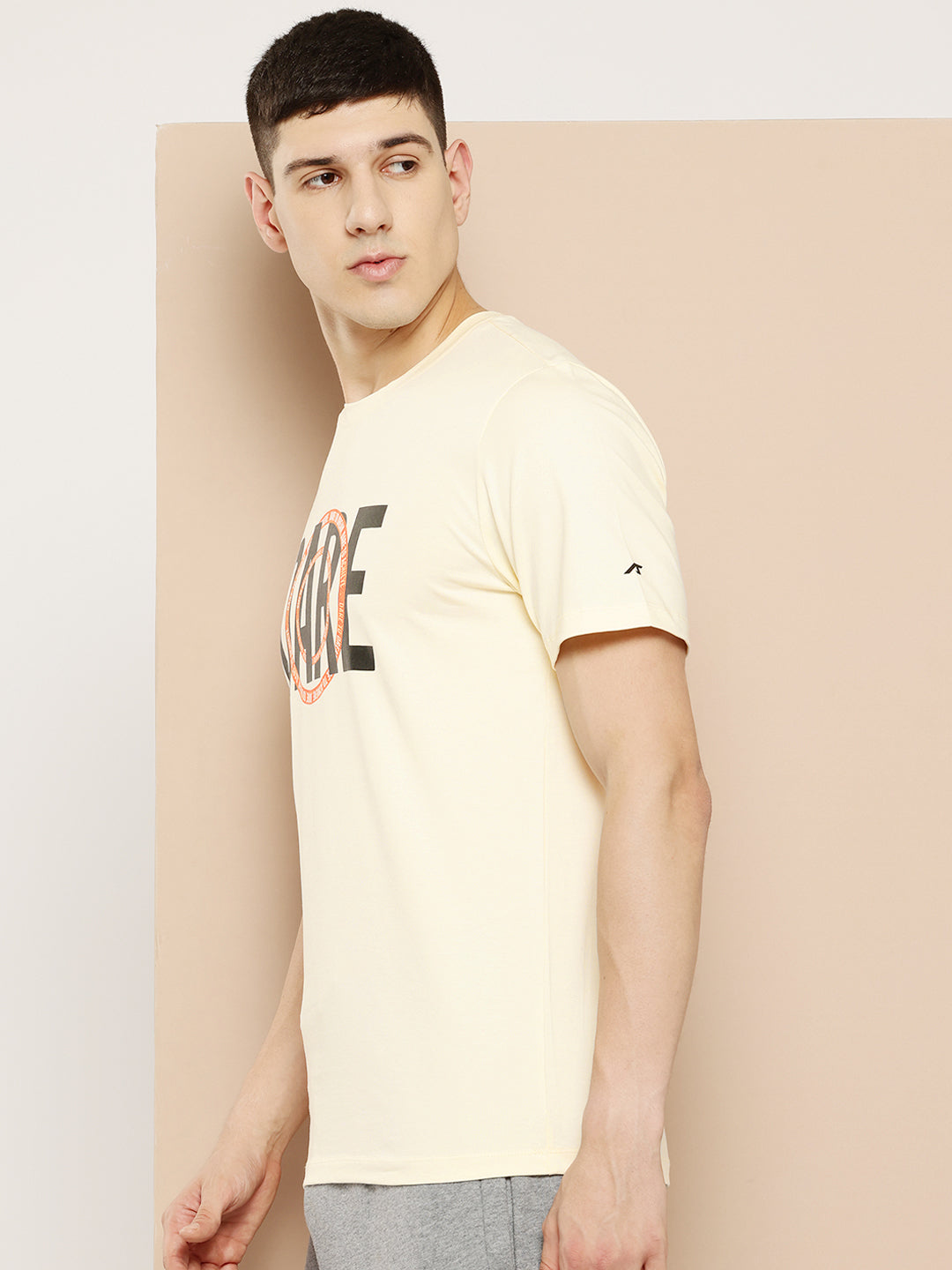 Alcis Men Cream Typography Printed T-shirt