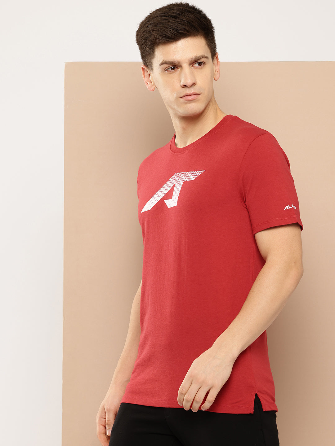 Alcis Men Red Graphic Print Soft-Touch Regular-Fit Athleisure T-Shirt