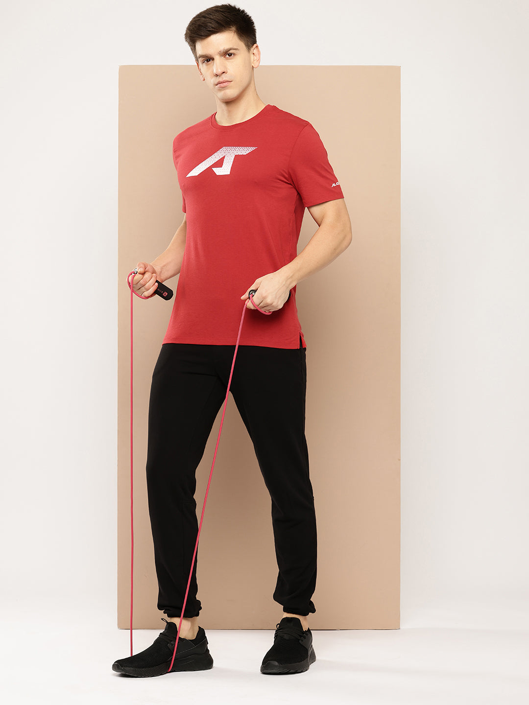 Alcis Men Red Graphic Print Soft-Touch Regular-Fit Athleisure T-Shirt