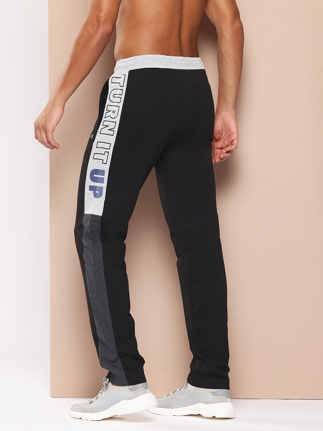 Alcis Men Black Printed Pant