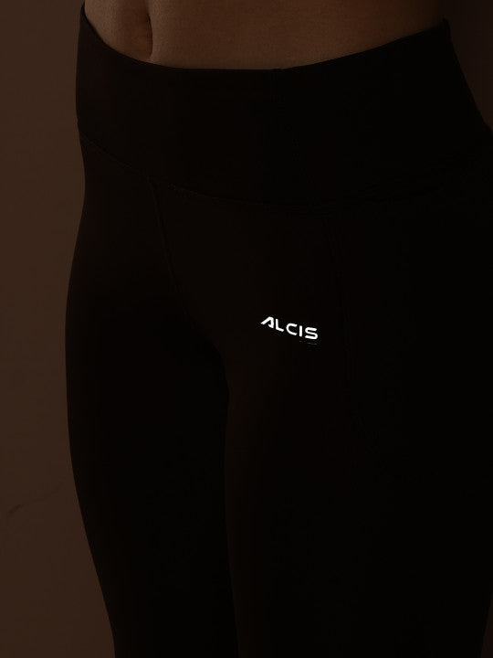 Alcis Women Brown Solid Tights