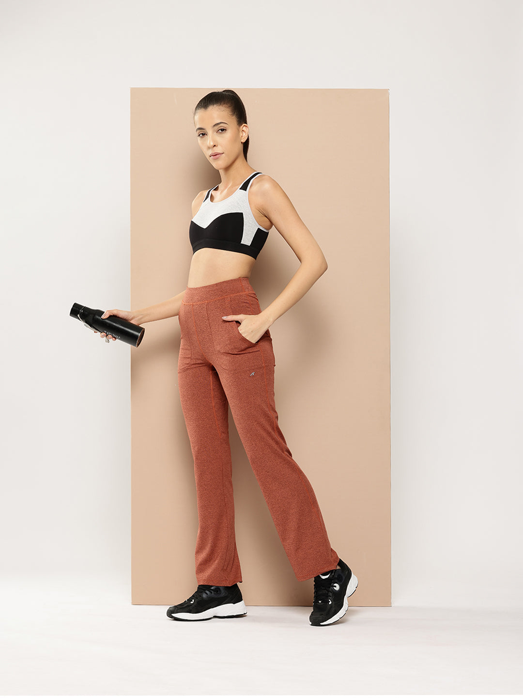 METROMILE FLARE PANT