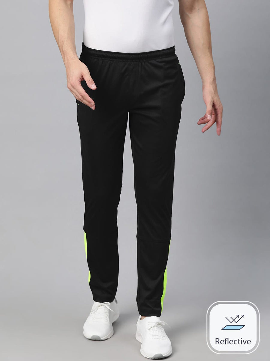 men's black slim fit solid track pants with two pockets