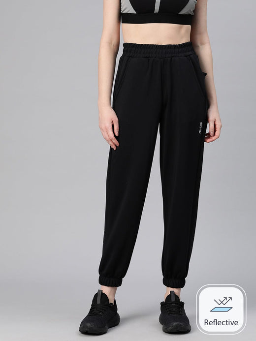 Alcis Women Solid Regular-Fit Joggers