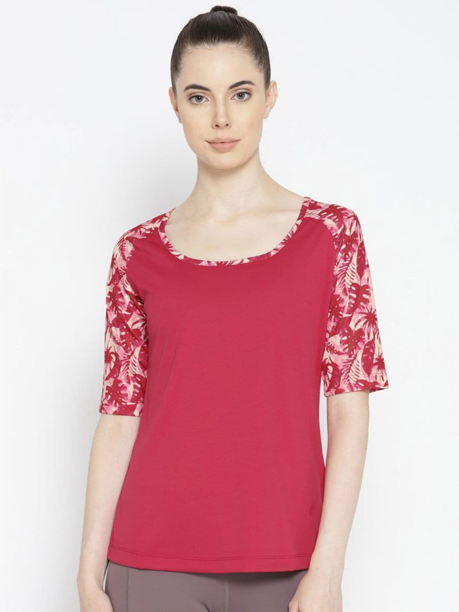 Alcis Women Pink Solid Round Neck Yoga T-shirt